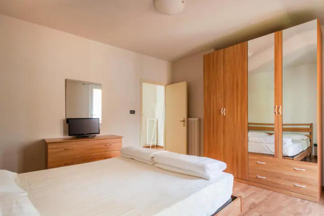 Pace 1954 Hotel Arco Luaran gambar