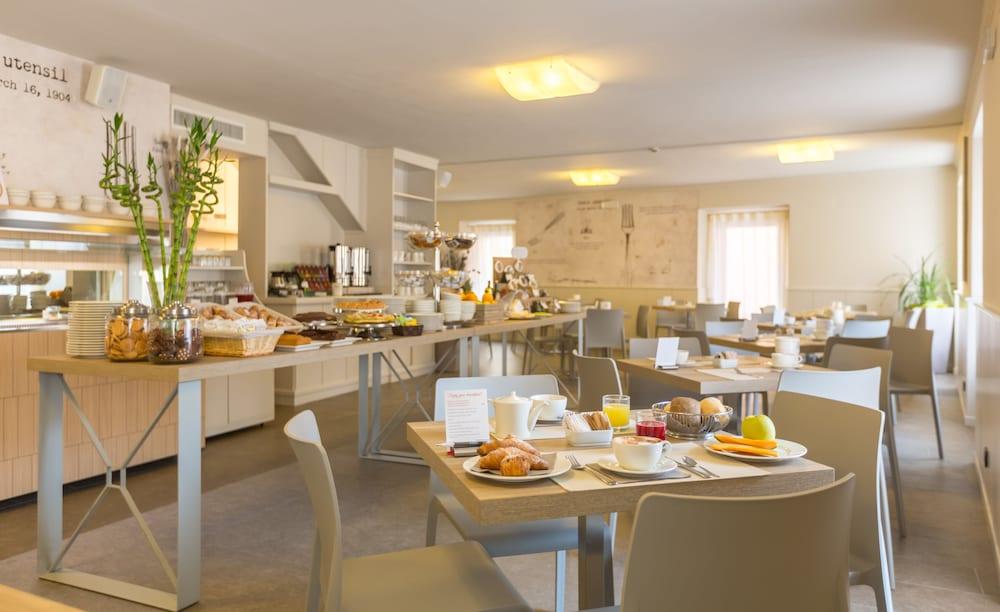 Pace 1954 Hotel Arco Luaran gambar
